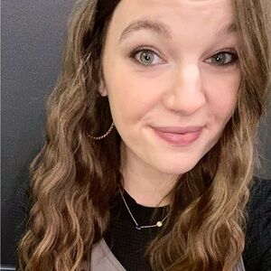 Meet your Posher, Allison